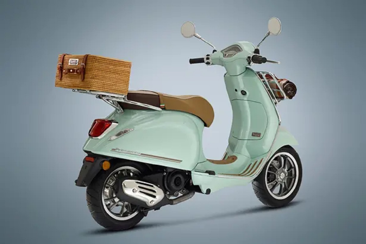 Vespa Motor Scooter